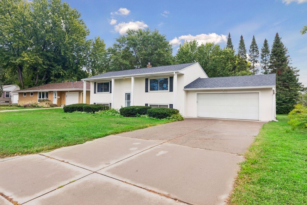 1616 Sandhurst Avenue E, Maplewood, MN 55109 — photo 5