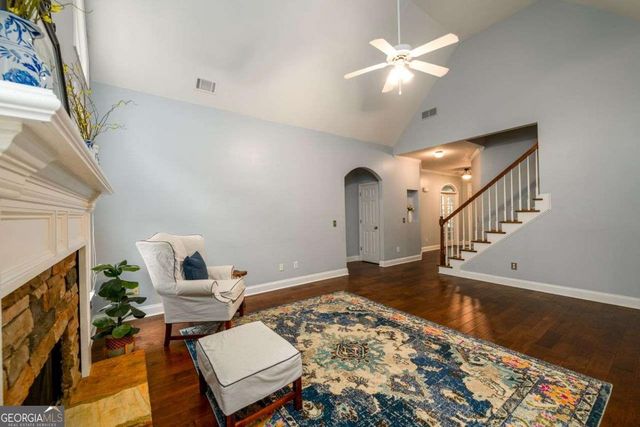 284 Graymist Path, Loganville, GA 30052