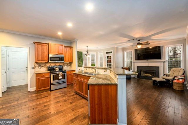 284 Graymist Path, Loganville, GA 30052