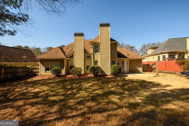 284 Graymist Path, Loganville, GA 30052