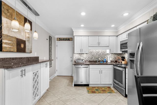 9660 Shore Dr Unit 103, Myrtle Beach, SC 29572