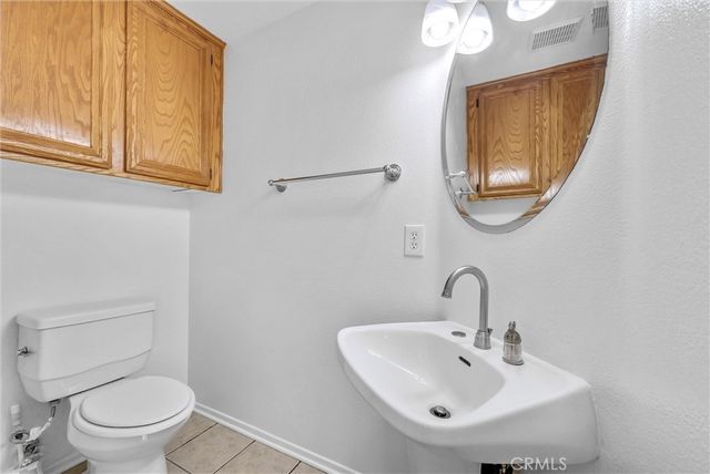 678 Azure Lane 5, Corona, CA 92879