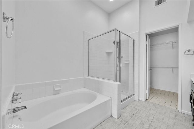 678 Azure Lane 5, Corona, CA 92879