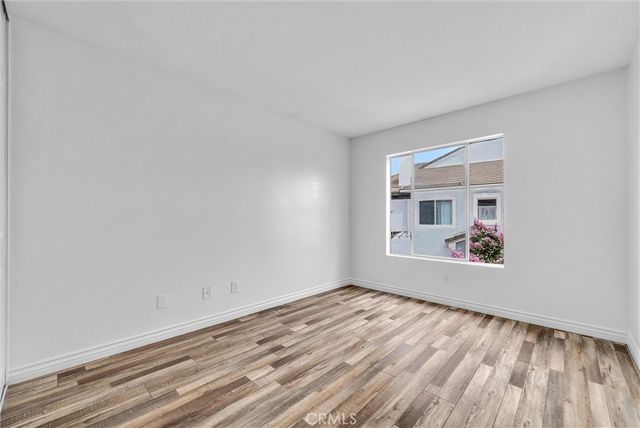 678 Azure Lane 5, Corona, CA 92879