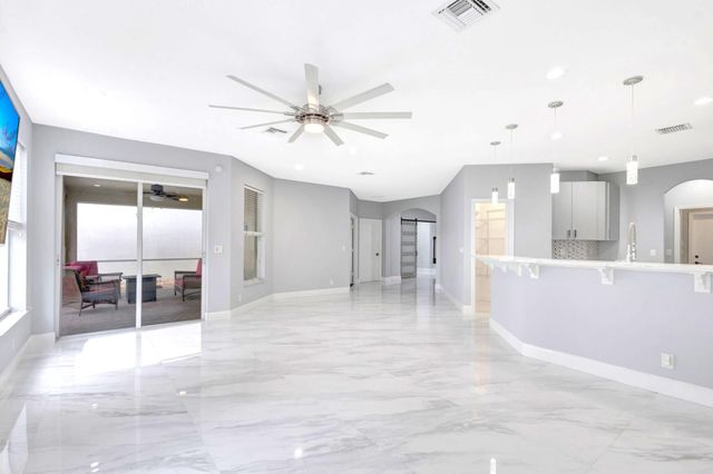 6453 Paradise Cove, West Palm Beach, FL 33411