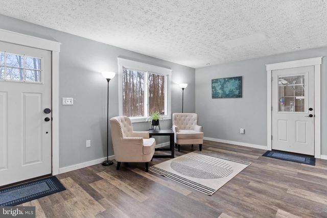 214 W RIDGE, Dillsburg, PA 17019