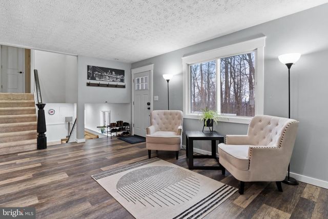 214 W RIDGE, Dillsburg, PA 17019