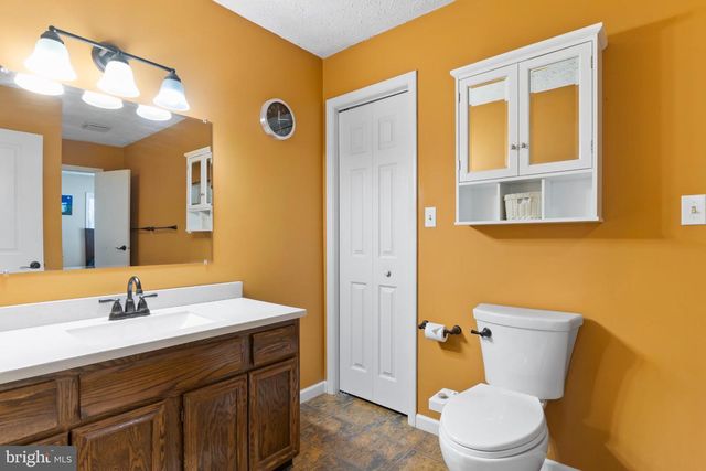 214 W RIDGE, Dillsburg, PA 17019