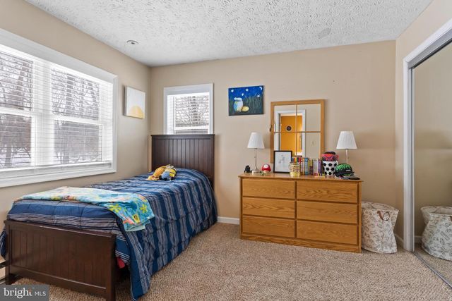 214 W RIDGE, Dillsburg, PA 17019