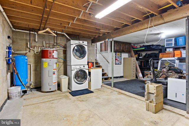 214 W RIDGE, Dillsburg, PA 17019