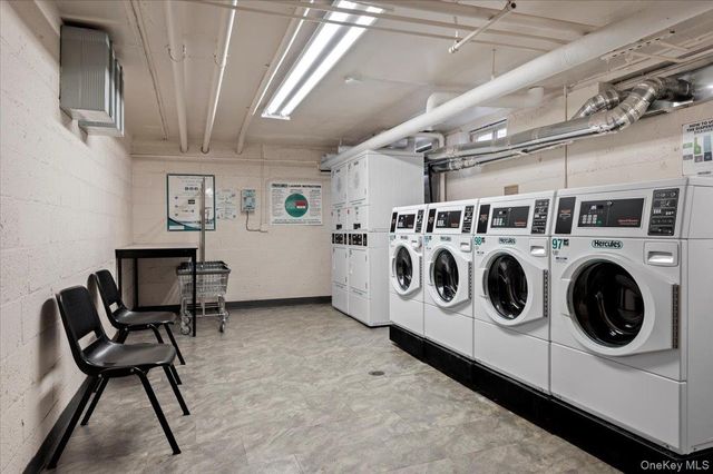 13 Bryant Crescent 2K, White Plains, NY 10604