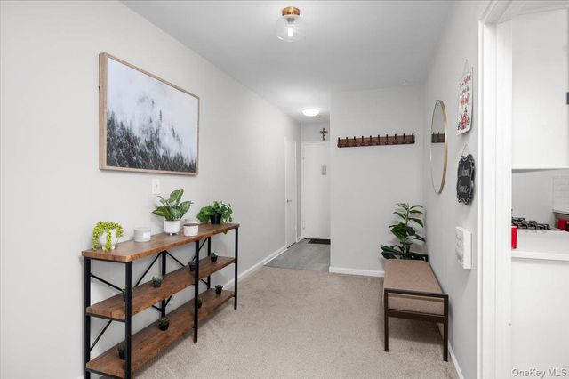 13 Bryant Crescent 2K, White Plains, NY 10604