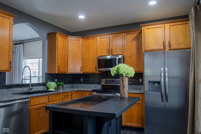 15428 Smithfield Drive, Westfield, IN 46074