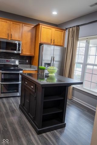 15428 Smithfield Drive, Westfield, IN 46074