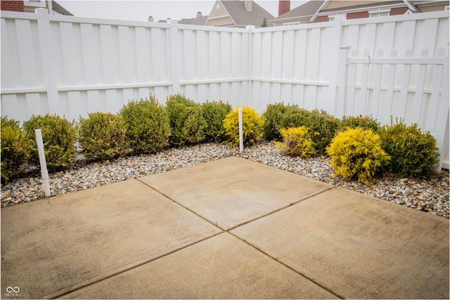 15428 Smithfield Drive, Westfield, IN 46074