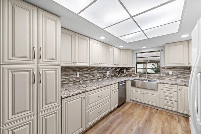 1409 LANGLEY DRIVE 1409, Sun City Center, FL 33573