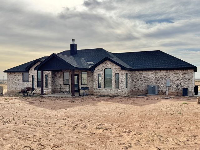 2314 County Rd C2801, Stanton, TX 79782