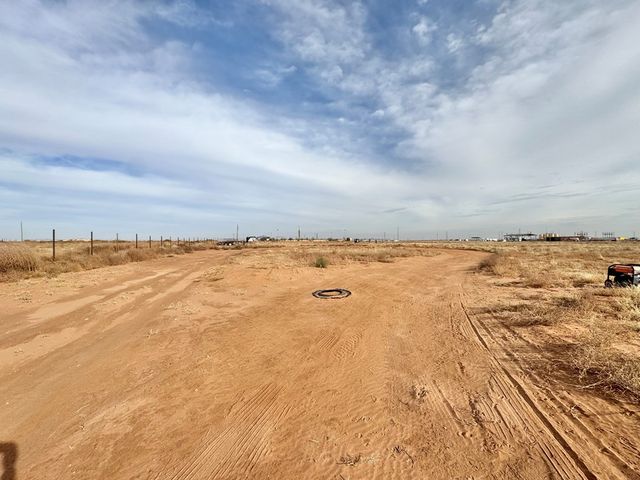 2314 County Rd C2801, Stanton, TX 79782