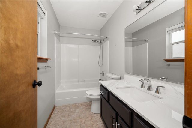 8202 E Tony Ln, Spokane, WA 99217
