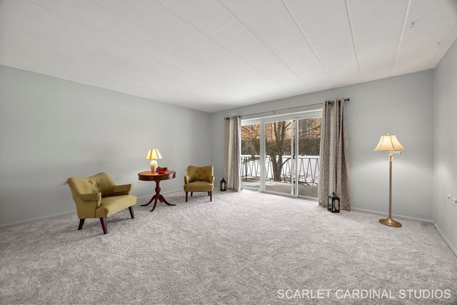 5540 Walnut Avenue 7B, Downers Grove, IL 60515