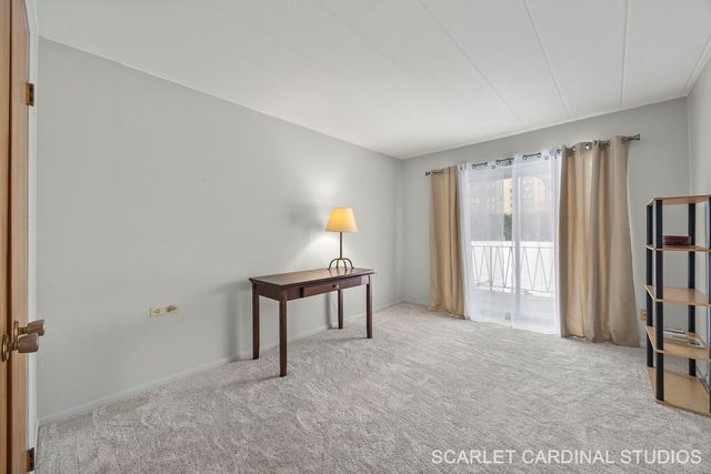 5540 Walnut Avenue 7B, Downers Grove, IL 60515