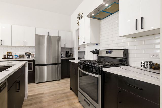 2102 N Prairie Avenue 102, Dallas, TX 75204