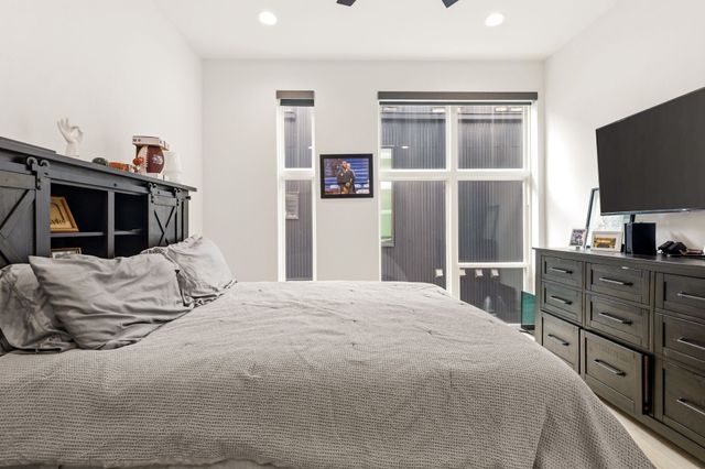 2102 N Prairie Avenue 102, Dallas, TX 75204