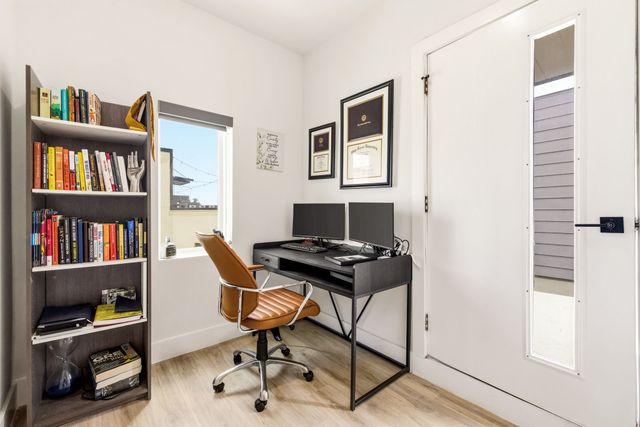 2102 N Prairie Avenue 102, Dallas, TX 75204
