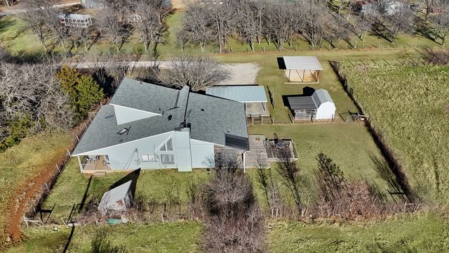 7320 Retta Mansfield Road, Mansfield, TX 76063