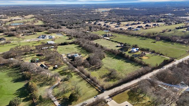 7320 Retta Mansfield Road, Mansfield, TX 76063