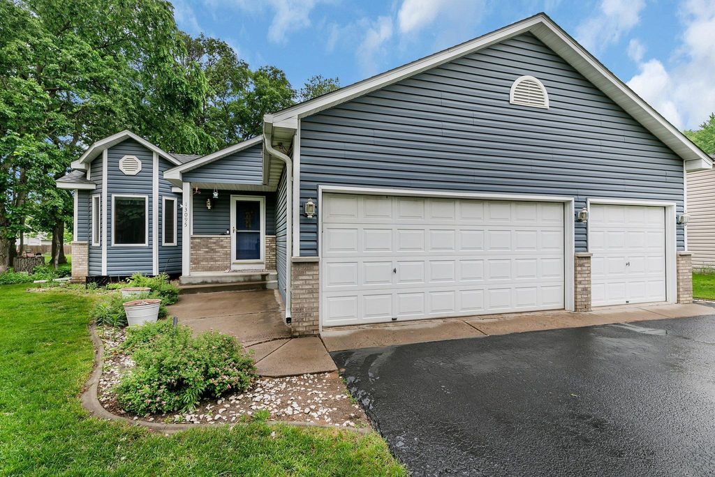 13095 8th Avenue N, Zimmerman, MN 55398