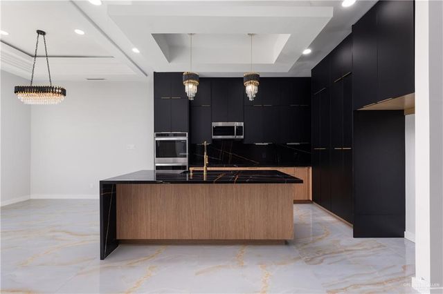 1114 Spanish Oak Drive, Mission, TX 78574