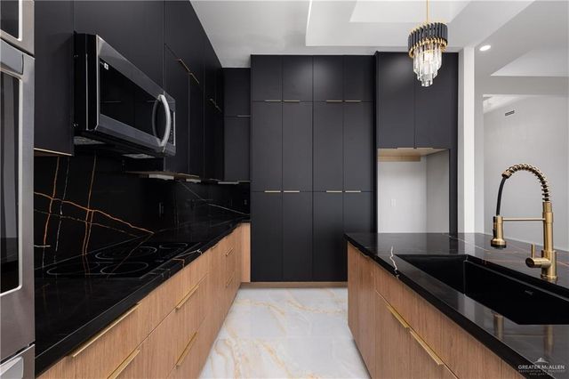 1114 Spanish Oak Drive, Mission, TX 78574