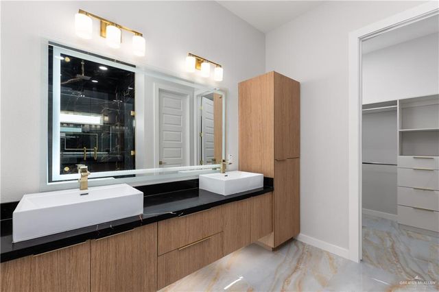 1114 Spanish Oak Drive, Mission, TX 78574