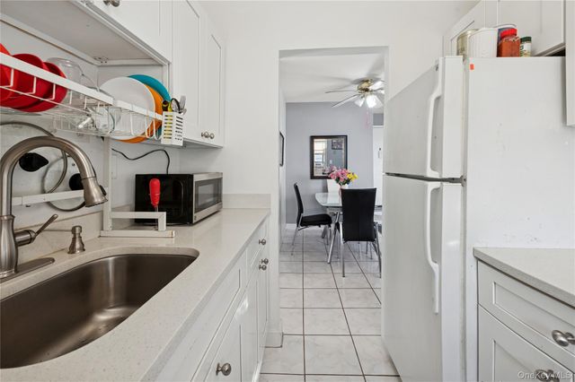 1122 Yonkers Avenue 5J, Yonkers, NY 10704