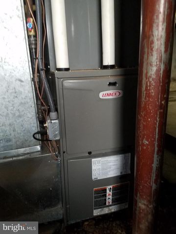 649 BORDENTOWN RD, Burlington, NJ 08016