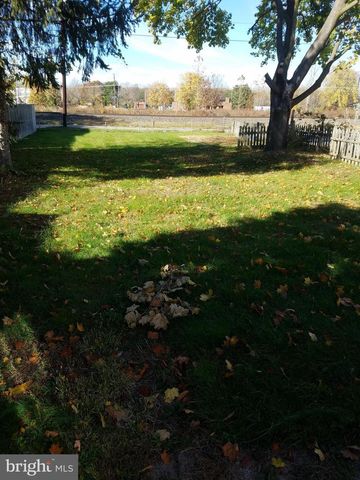 649 BORDENTOWN RD, Burlington, NJ 08016