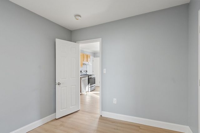 24 Greenwood St, Gardner, MA 01440