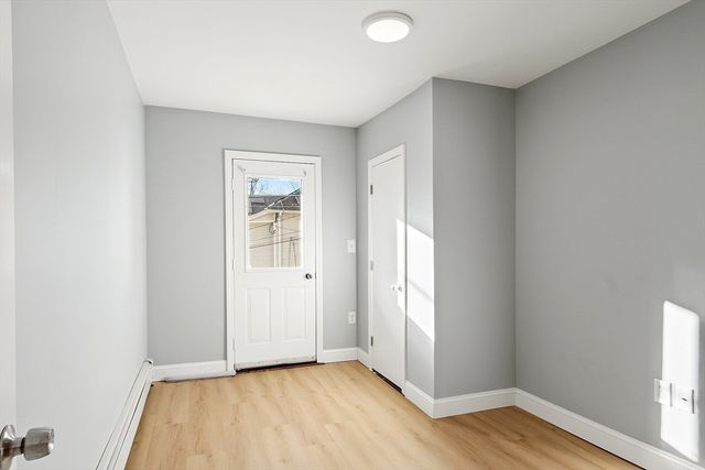 24 Greenwood St, Gardner, MA 01440