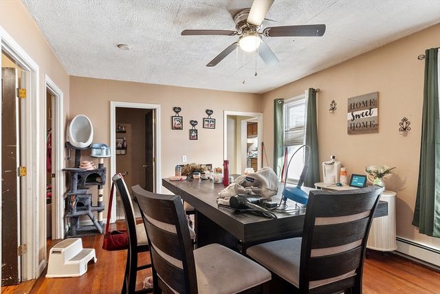 24 Greenwood St, Gardner, MA 01440