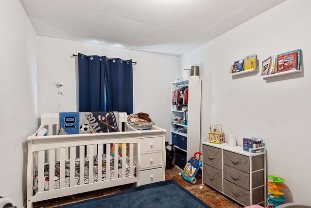 24 Greenwood St, Gardner, MA 01440