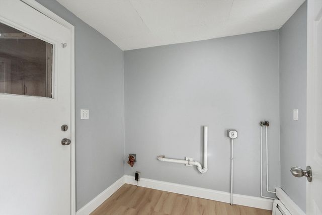 24 Greenwood St, Gardner, MA 01440