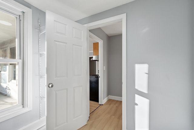 24 Greenwood St, Gardner, MA 01440