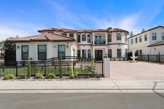 2386 Interlaken Ct, Lodi, CA 95242