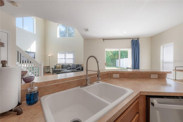 7808 CARRIAGE POINTE DRIVE, Gibsonton, FL 33534