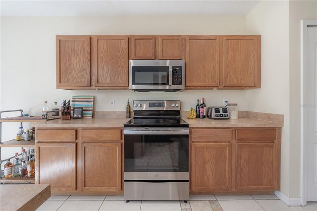 7808 CARRIAGE POINTE DRIVE, Gibsonton, FL 33534