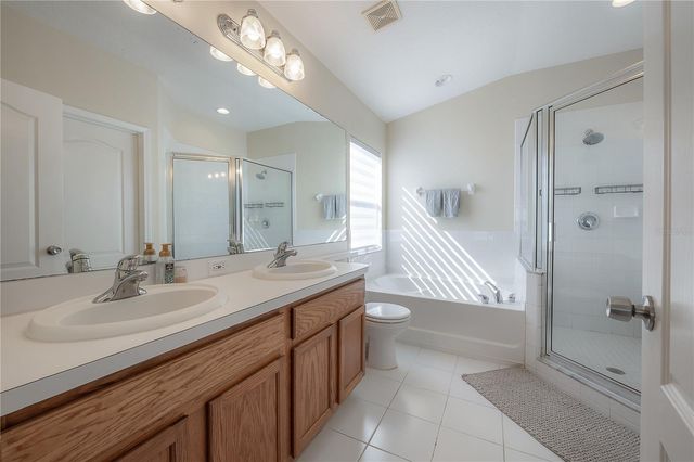 7808 CARRIAGE POINTE DRIVE, Gibsonton, FL 33534