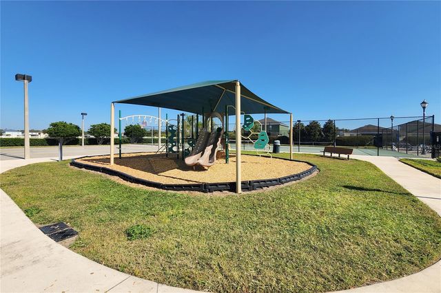 7808 CARRIAGE POINTE DRIVE, Gibsonton, FL 33534