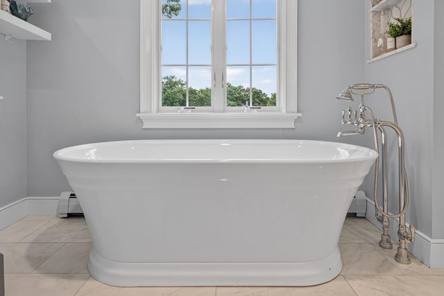 11 Long Hill Drive, East Sandwich, MA 02537