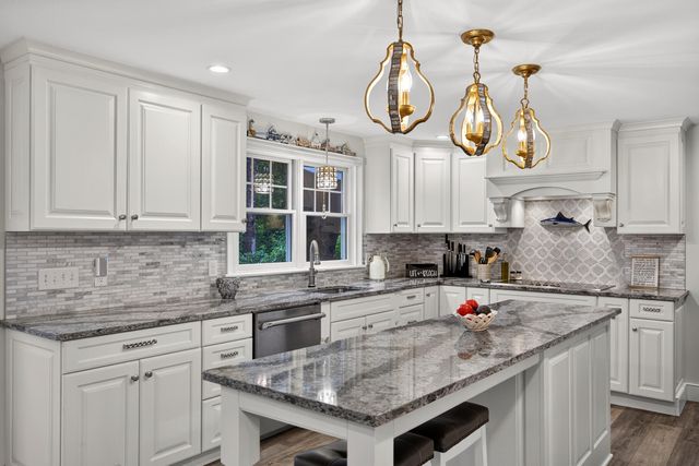 11 Long Hill Drive, East Sandwich, MA 02537